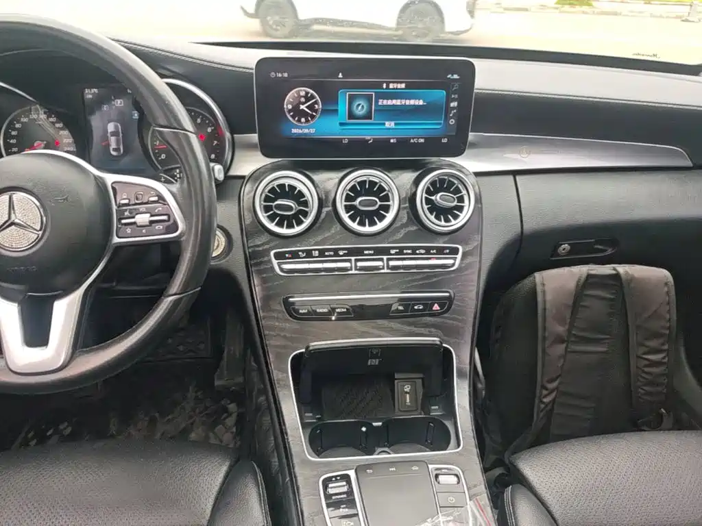 Mercedes-Benz C-Class — миниатюра 13