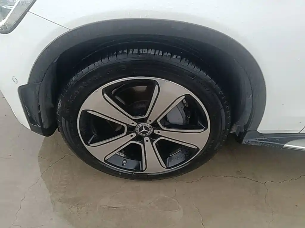 Mercedes-Benz GLC — миниатюра 23