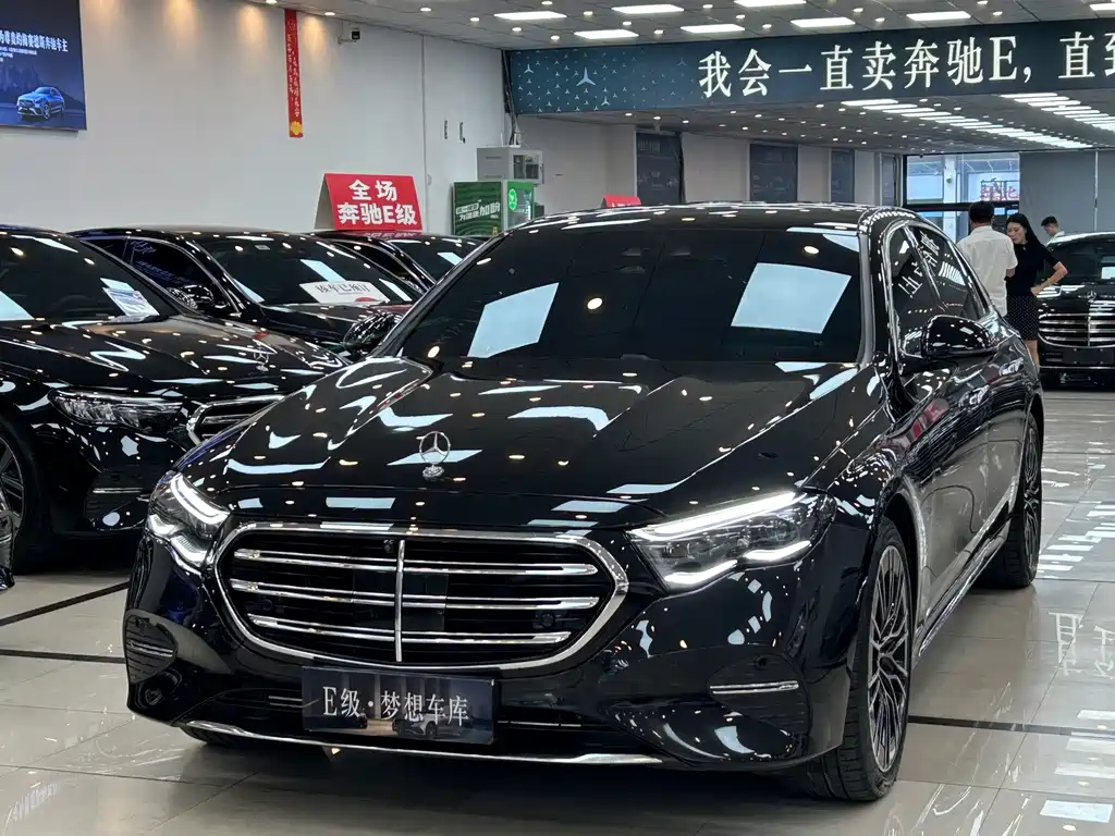 Mercedes-Benz E-Class — миниатюра 2