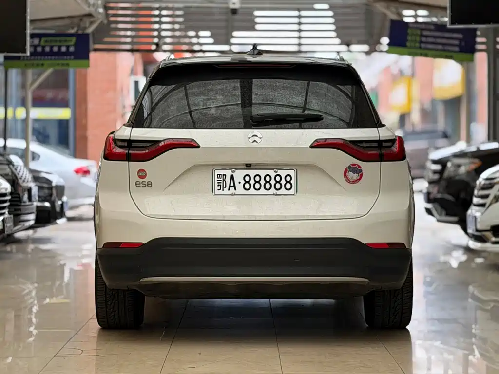 NIO ES8 — миниатюра 5