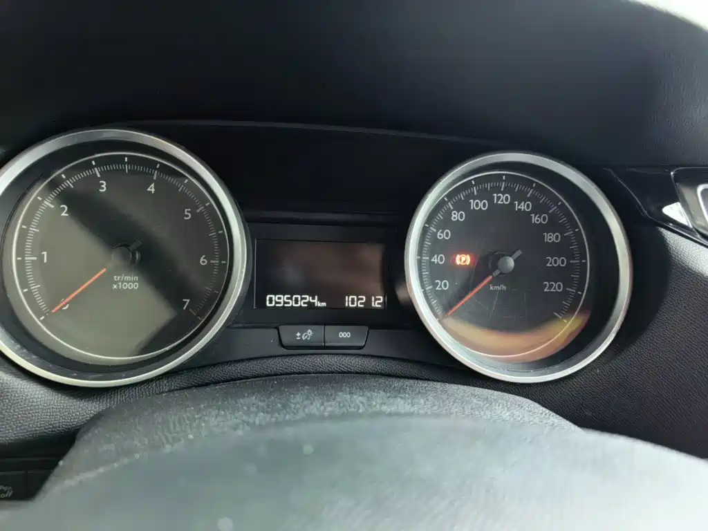 Peugeot 408 — миниатюра 12