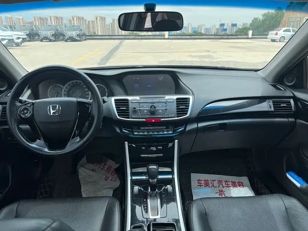 Honda Accord 2016 2.0L Elite