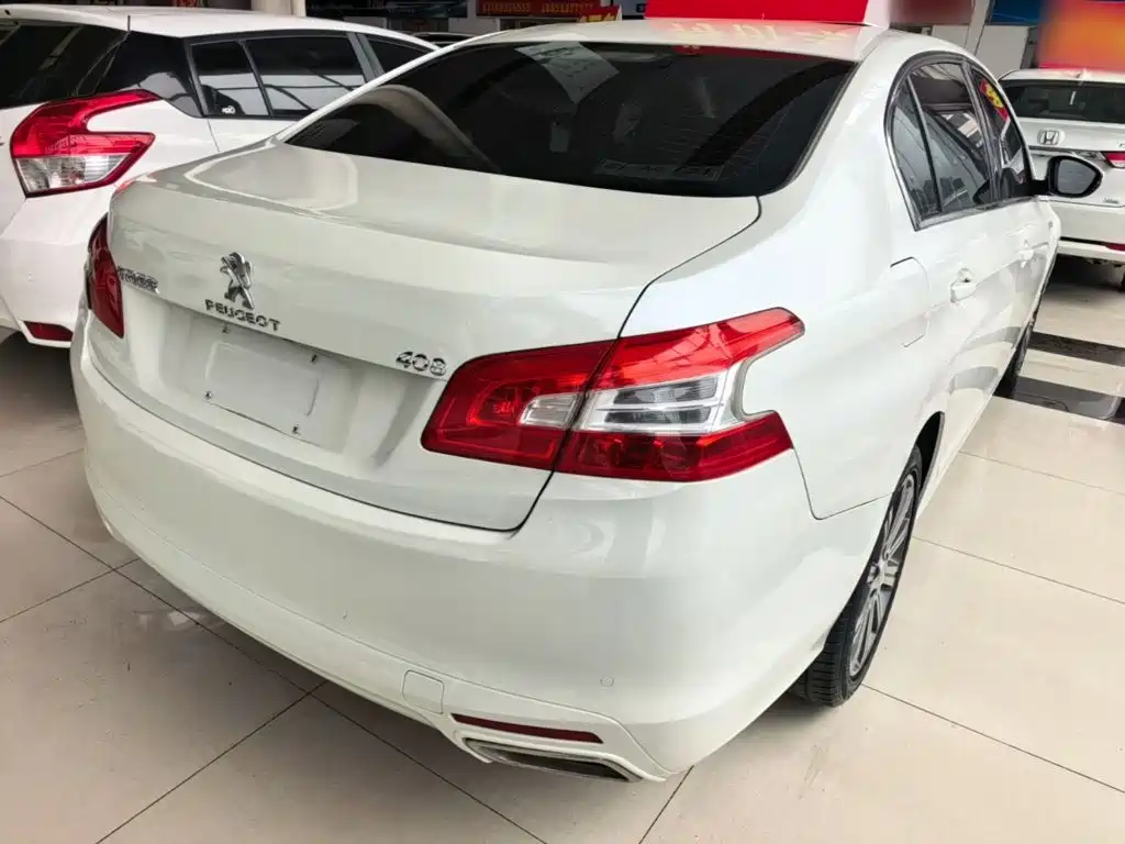 Peugeot 408 — миниатюра 7