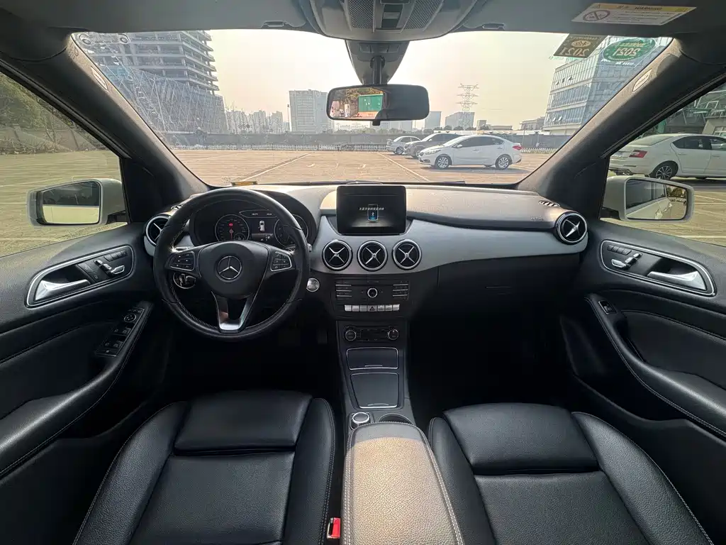 Mercedes-Benz B-Class — миниатюра 13