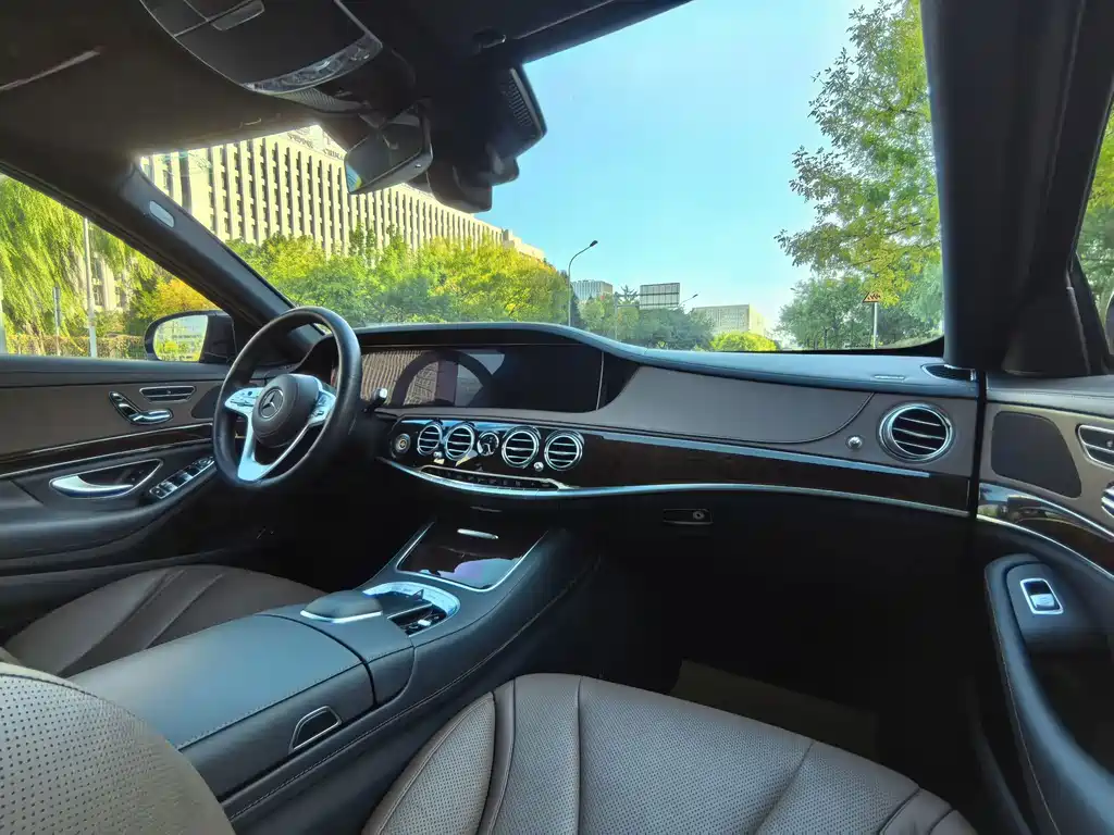 Mercedes-Benz S-Class — миниатюра 17