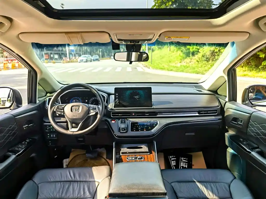 Honda Elysion — миниатюра 8