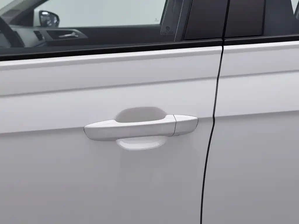 Volkswagen Polo — миниатюра 18