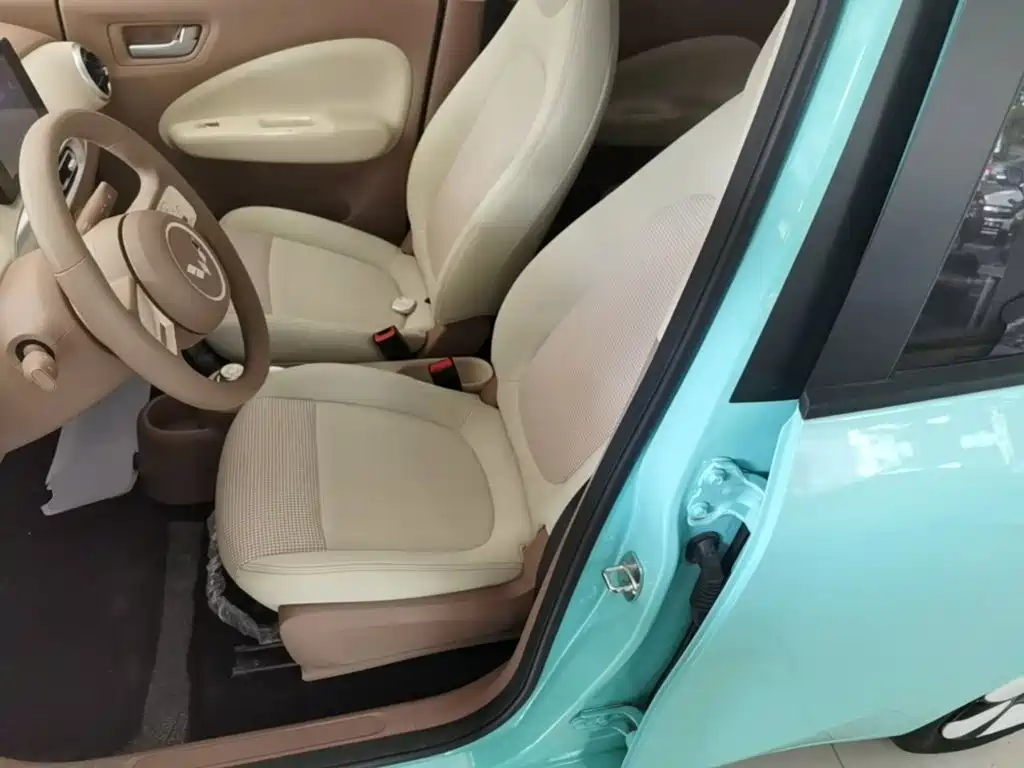 Wuling MINIEV — миниатюра 15