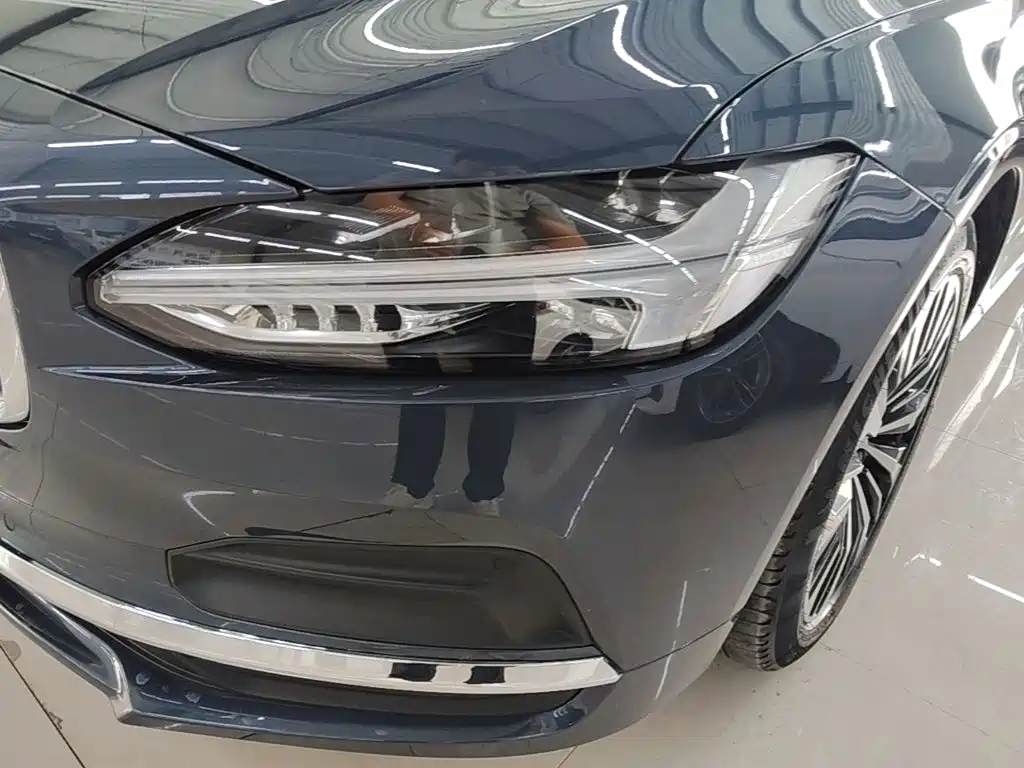 Volvo S90 — миниатюра 24
