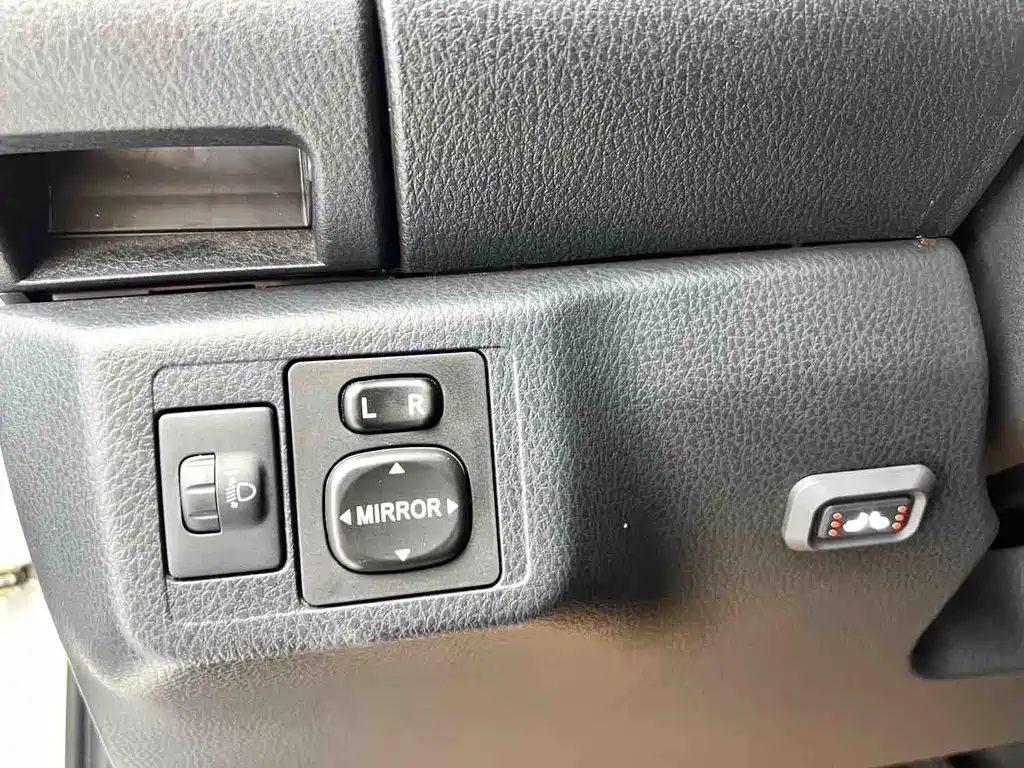 Toyota Yaris L — миниатюра 16