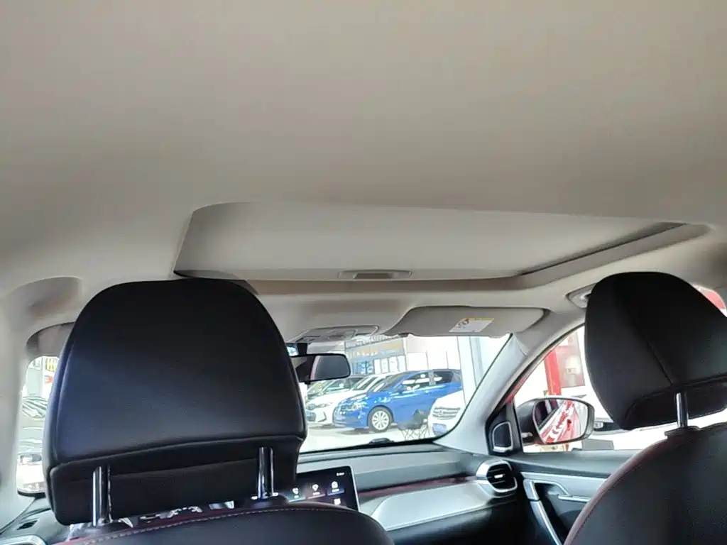 Geely Binyue - фото 18