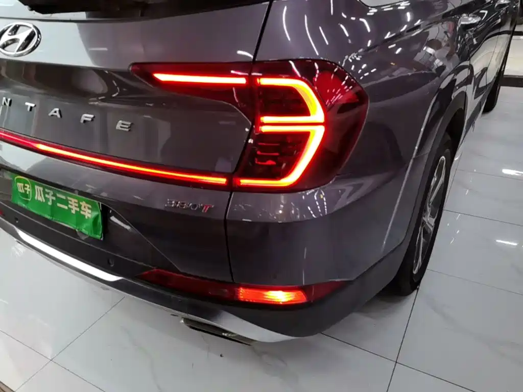 Hyundai Santa Fe — миниатюра 8