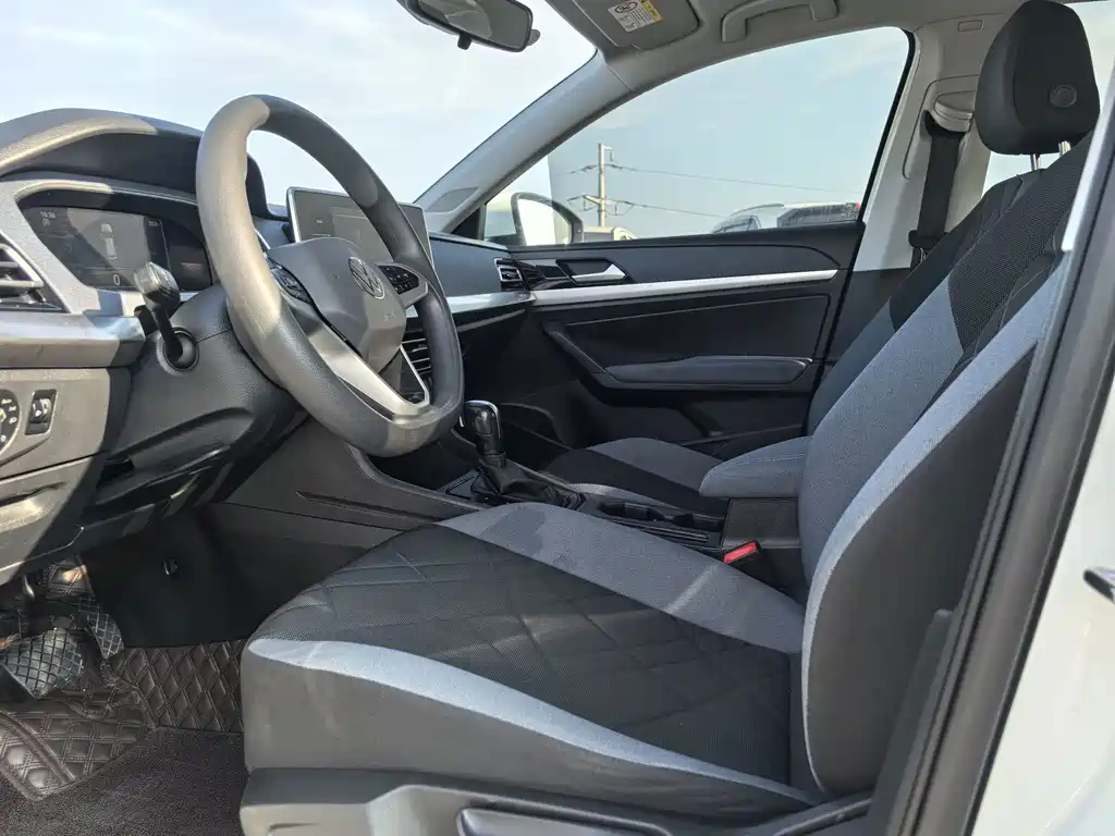 Volkswagen Lavida — миниатюра 6