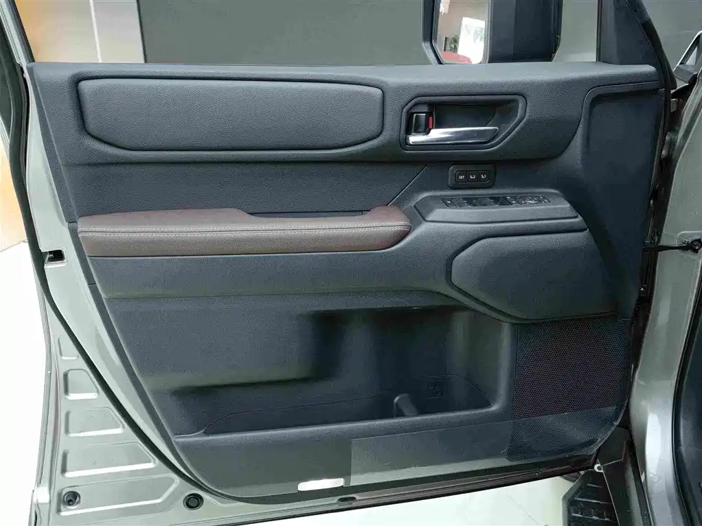 Toyota Prado — миниатюра 15