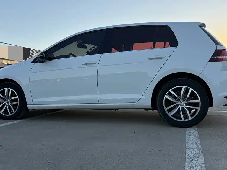 Volkswagen Golf — миниатюра 8
