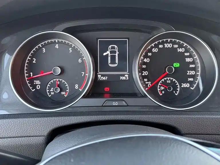Volkswagen Golf — миниатюра 9