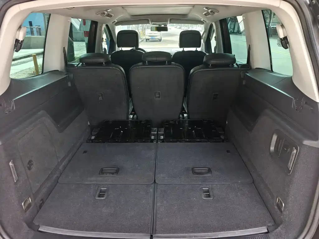 Volkswagen Sharan — миниатюра 13