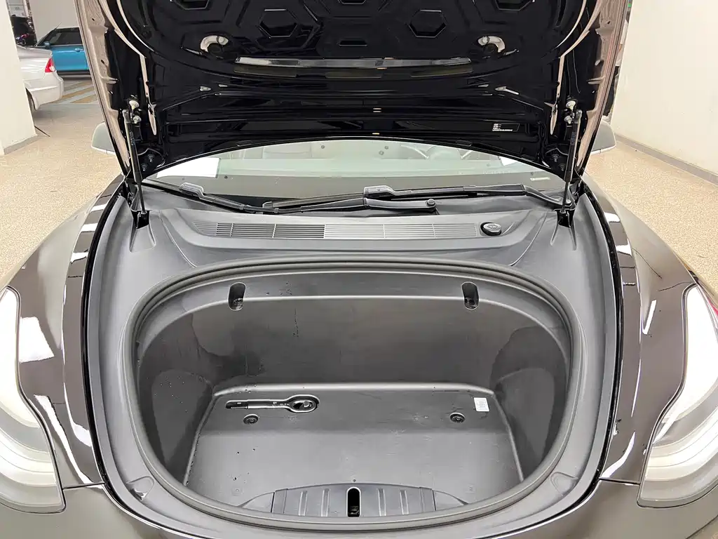 Tesla Model 3 — фотографии объявления, Фото 31