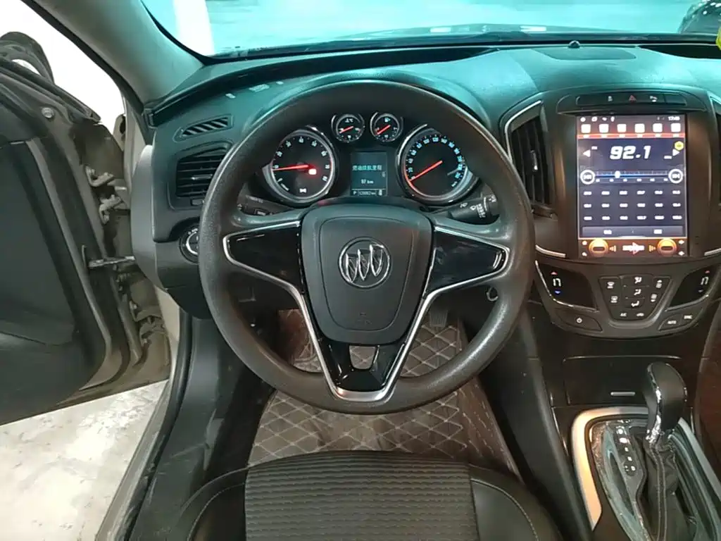 Buick Regal — миниатюра 11