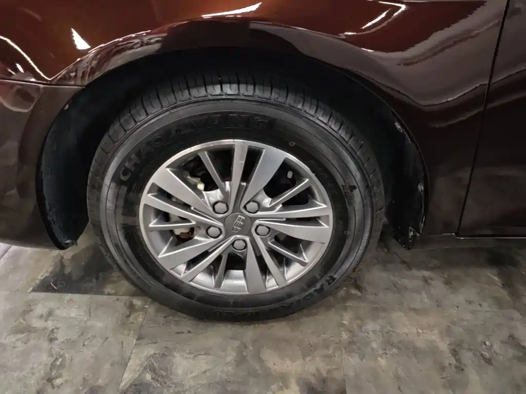Geely Emgrand — миниатюра 23