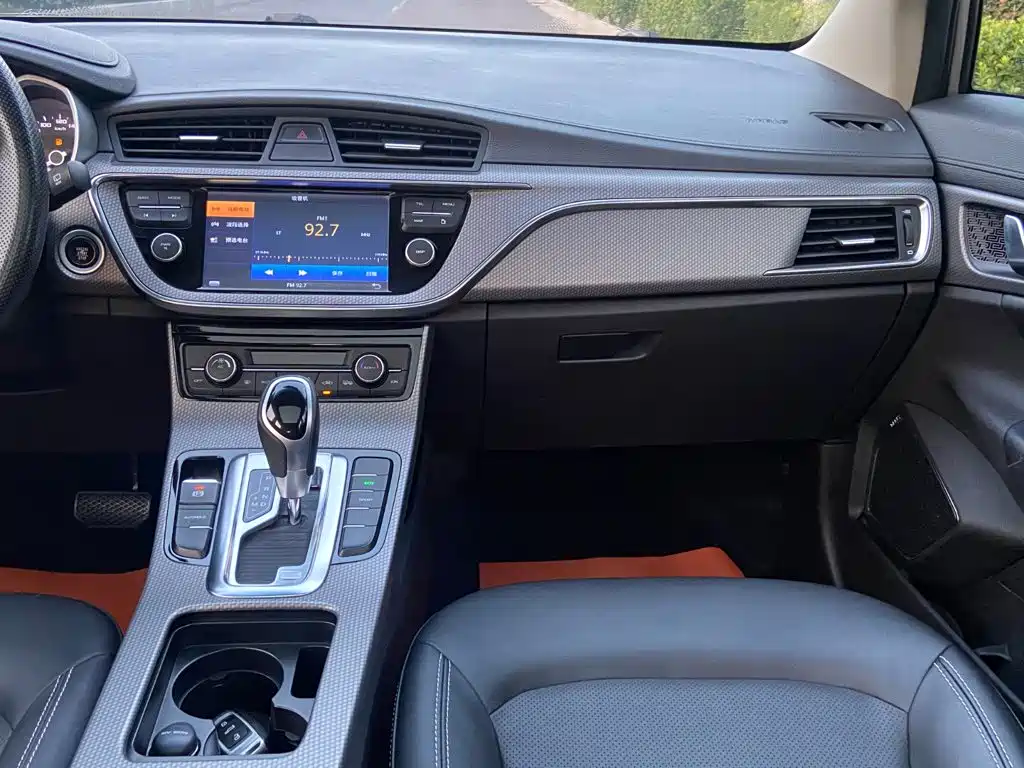 Geely Emgrand GS — миниатюра 9