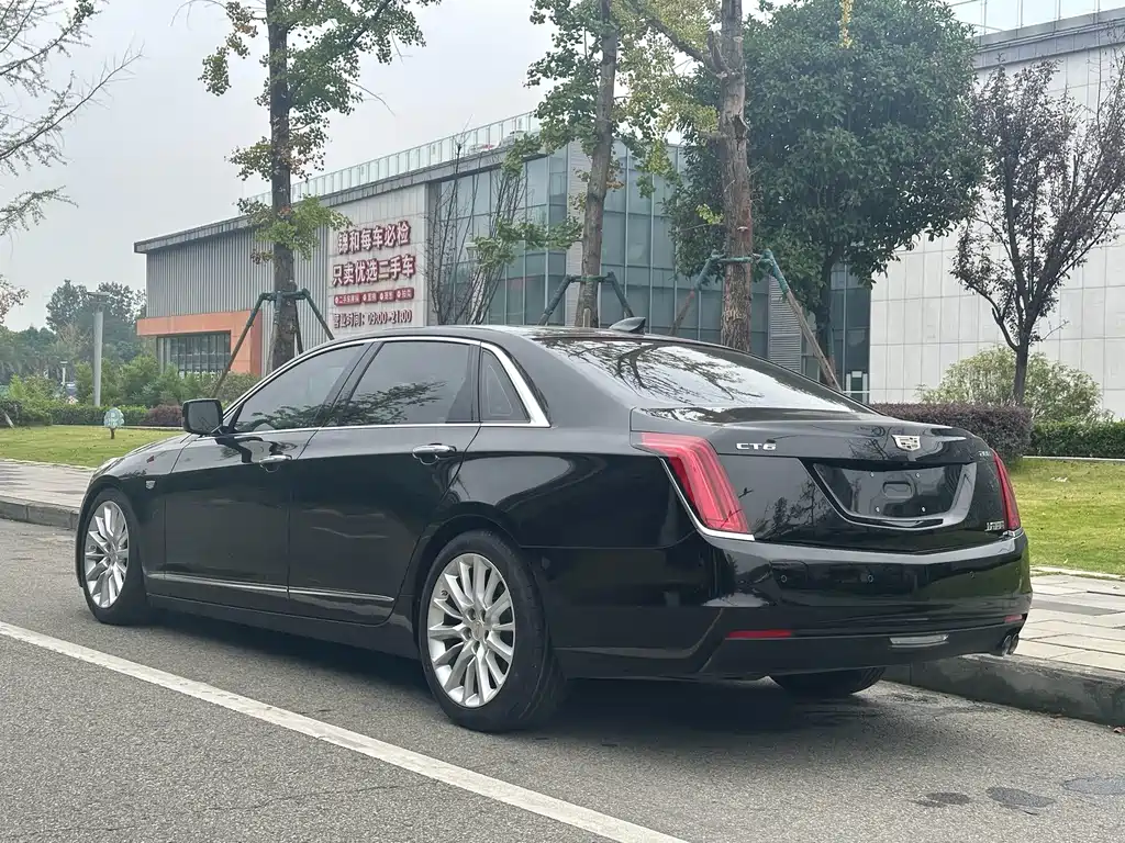Cadillac CT6 — миниатюра 4