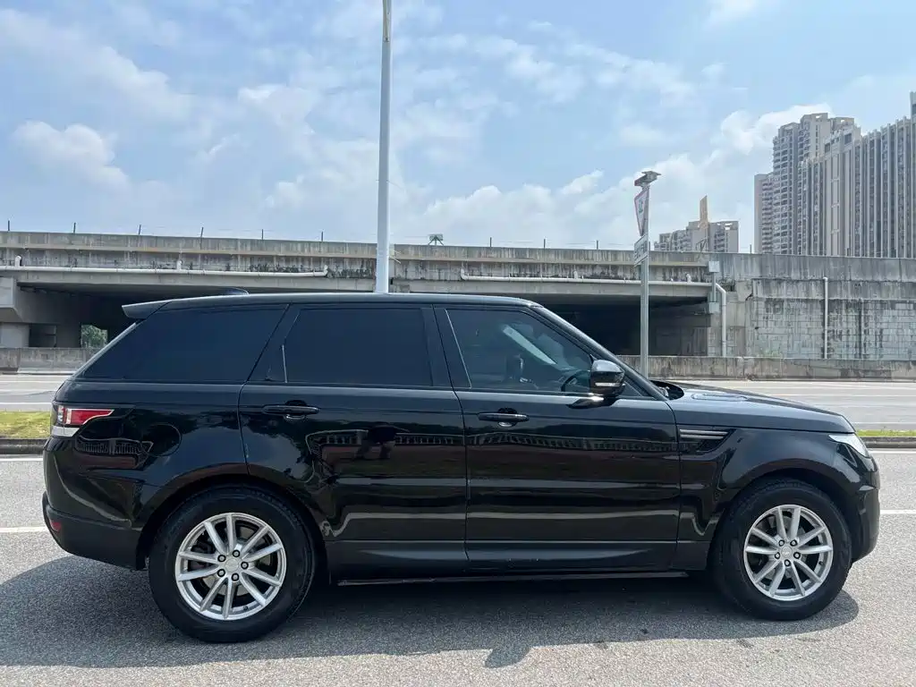 Land Rover Sport — миниатюра 6