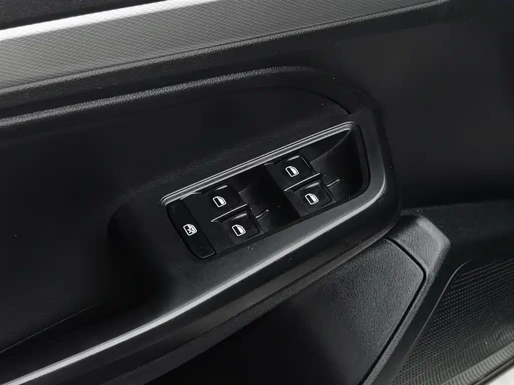 Volkswagen Gran Lavida 2017 180TSI DSG Comfort