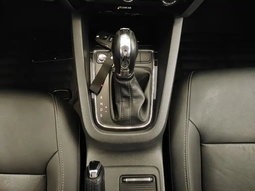 Volkswagen Sagitar — миниатюра 14