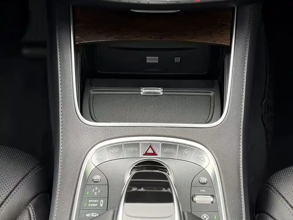 Mercedes-Benz S-Class — миниатюра 8