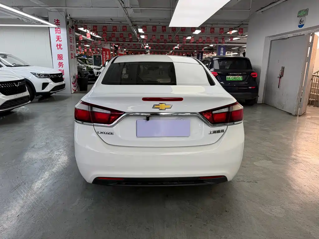 Chevrolet Cruze — миниатюра 10