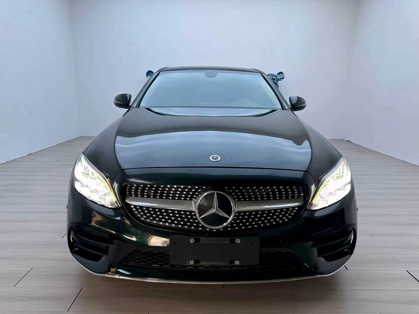 Mercedes-Benz C-Class 1.5 л 2022 г. Зелёный, пробег 39000 км