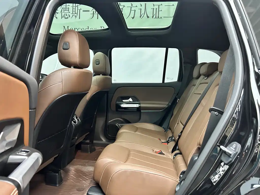 Mercedes-Benz GLB — миниатюра 15