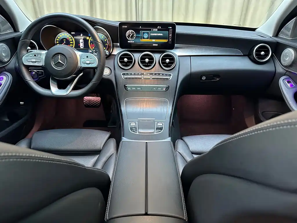Mercedes-Benz C-Class — миниатюра 10