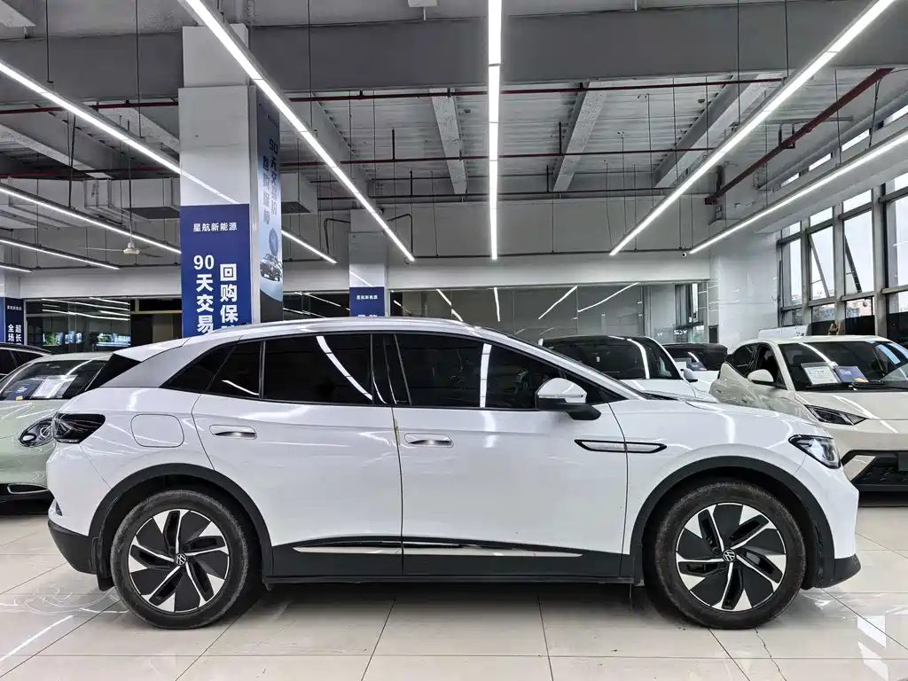 Volkswagen ID.4 Crozz — миниатюра 5