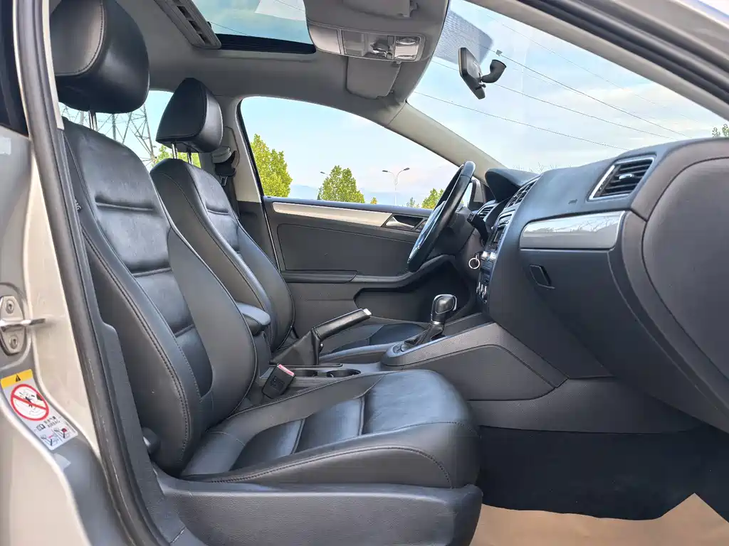 Volkswagen Sagitar — миниатюра 10