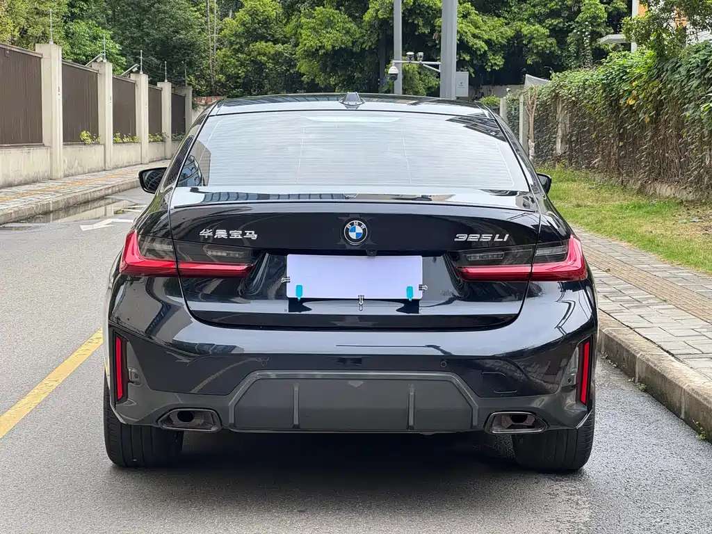 BMW 3 Series 3 2023 325Li M Sport