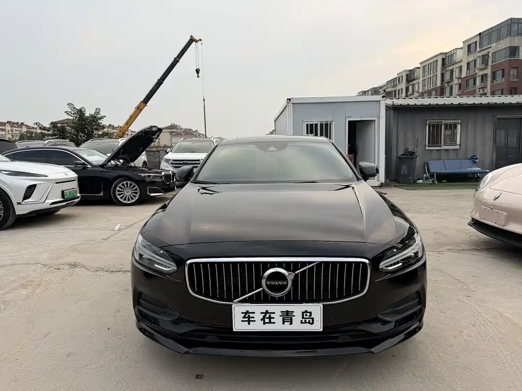 Volvo S90 — миниатюра 2