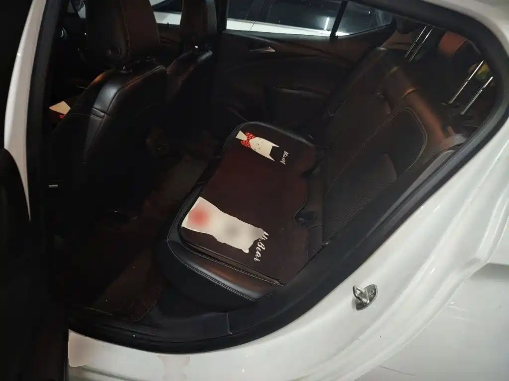 Buick Verano — миниатюра 14