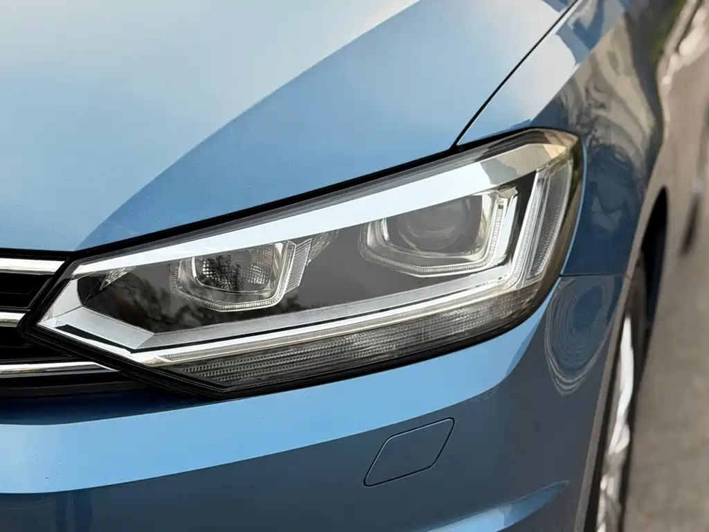Volkswagen Touran — миниатюра 15