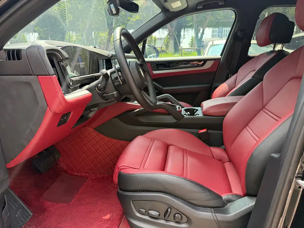 Porsche Cayenne — миниатюра 3