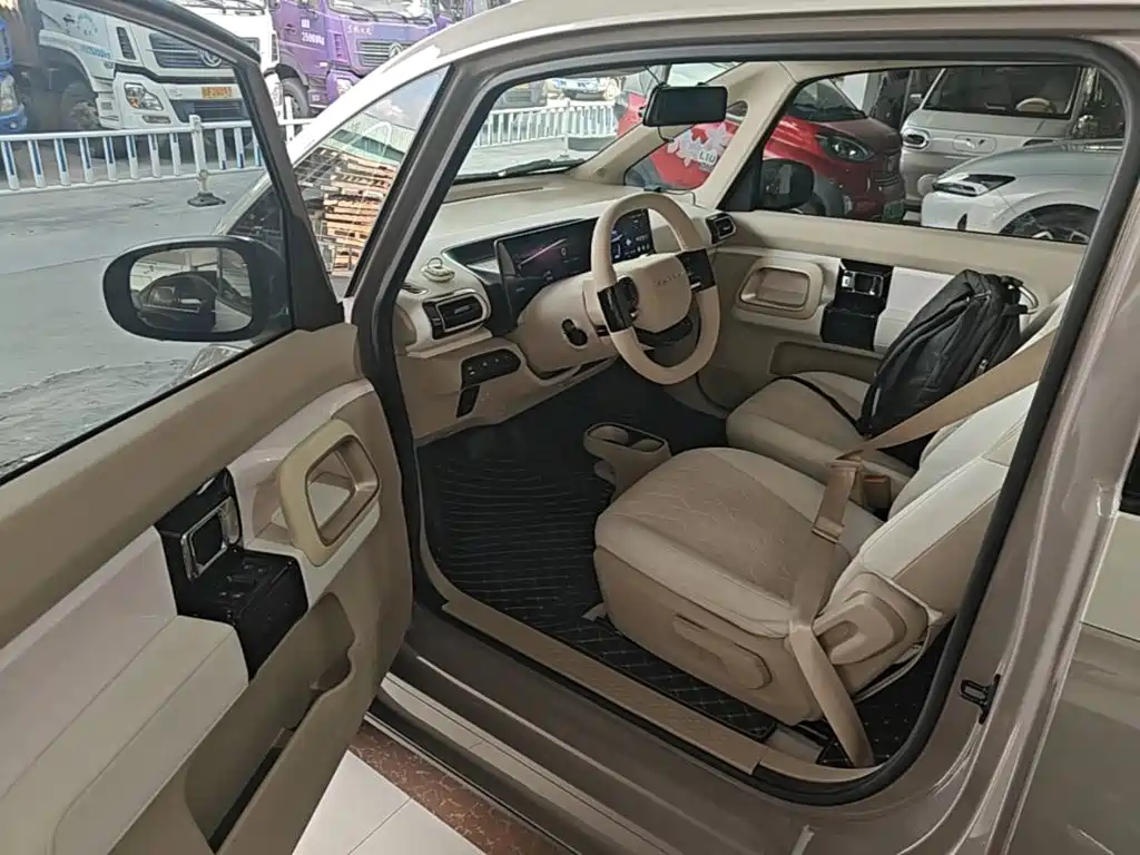 Baojun KiWi EV — миниатюра 16