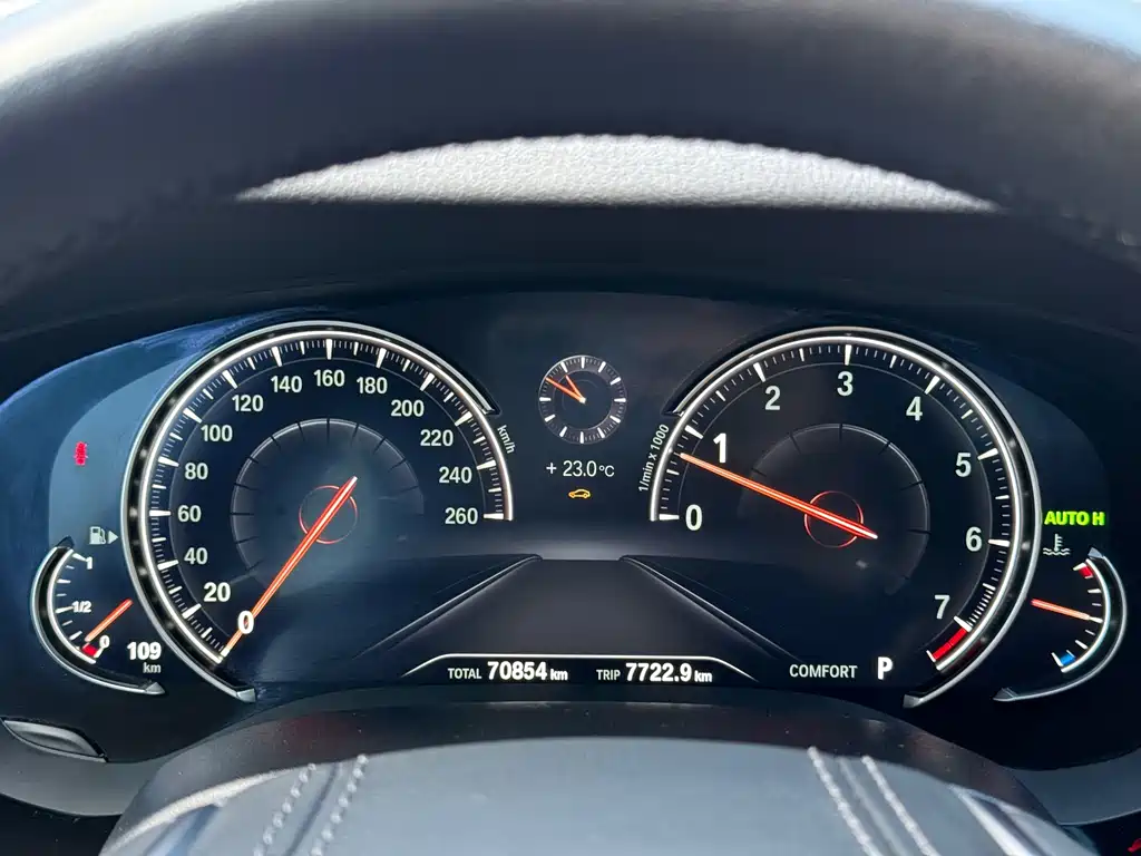 BMW 5 Series — миниатюра 23