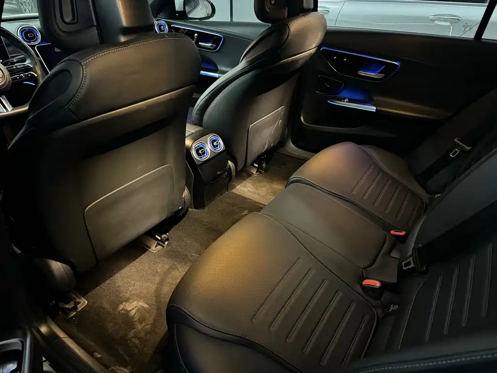 Mercedes-Benz C-Class — миниатюра 9