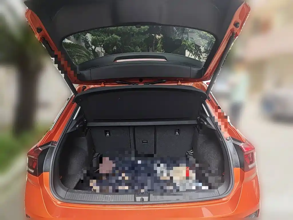 Volkswagen T-Roc — миниатюра 15