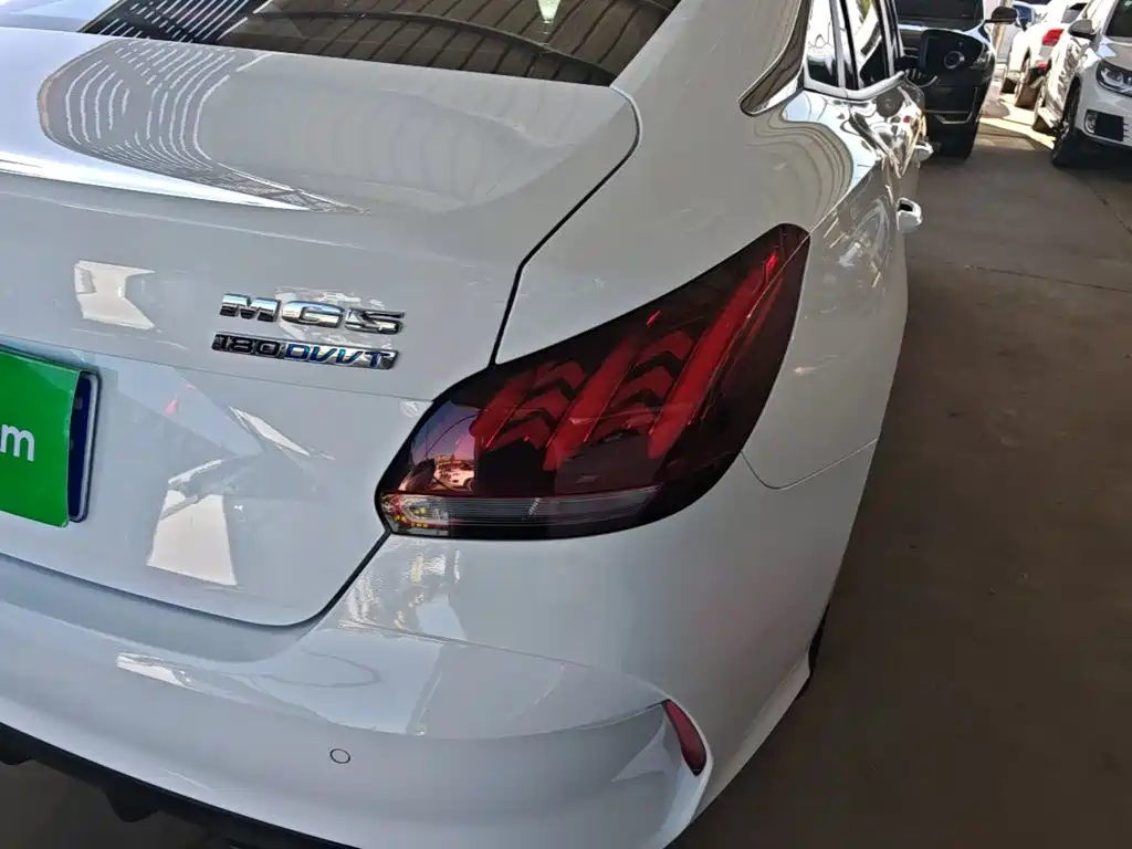 MG MG5 — миниатюра 8