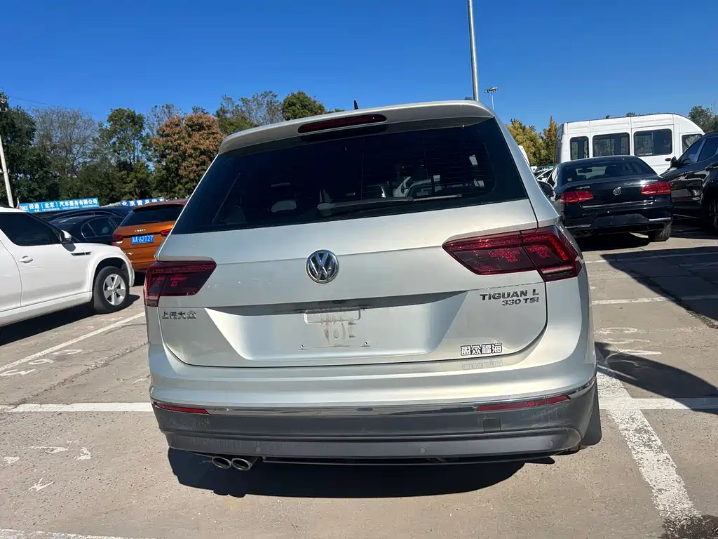 Volkswagen Tiguan L — миниатюра 6
