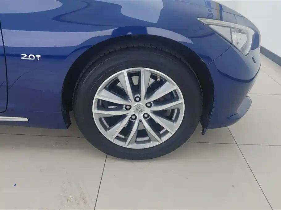 Infiniti Q50L 2016 2.0T Enjoy