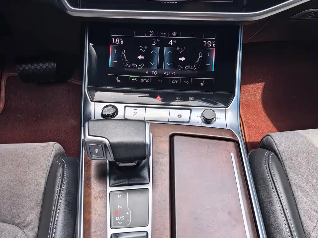 Audi A6L — миниатюра 9