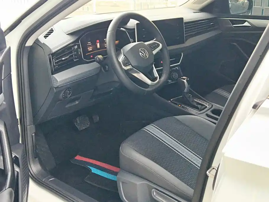 Volkswagen Sagitar — миниатюра 9